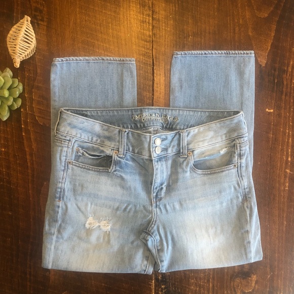American Eagle Outfitters Denim - American Eagle | “Artist Crop Stretch” Light Wash Jeans